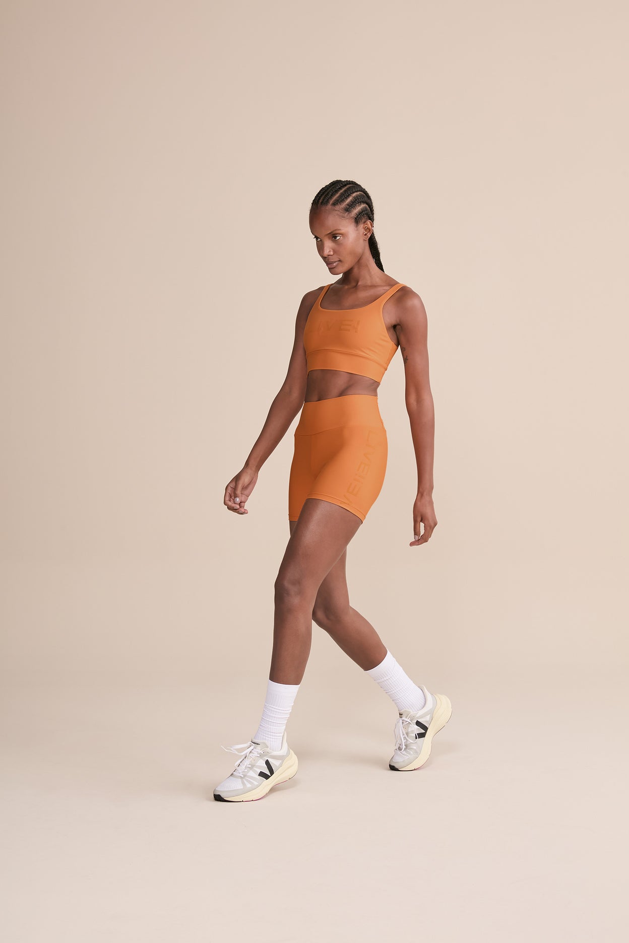 LIVE! Icon Neo Short