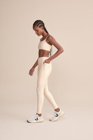 Allure® Adaptiv Curve Sports Bra