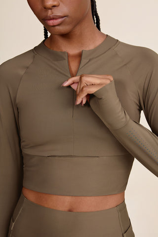 Race Pro® Tule Cropped Long Sleeve Top
