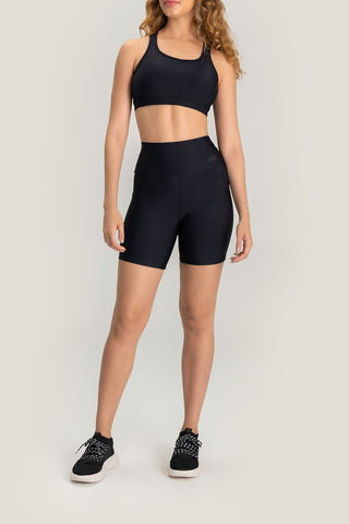 Essential Intense Slim Bermuda