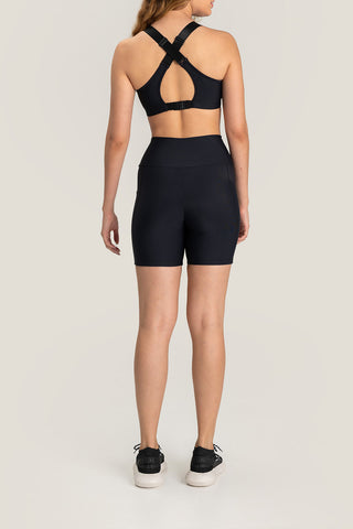 Essential Intense Slim Bermuda