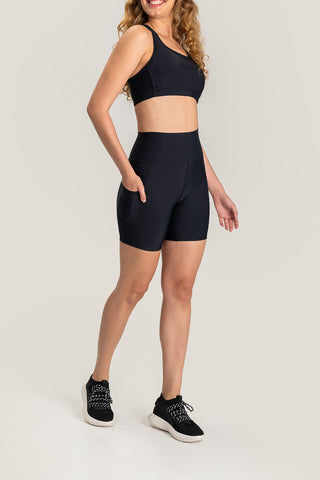 Essential Intense Slim Bermuda