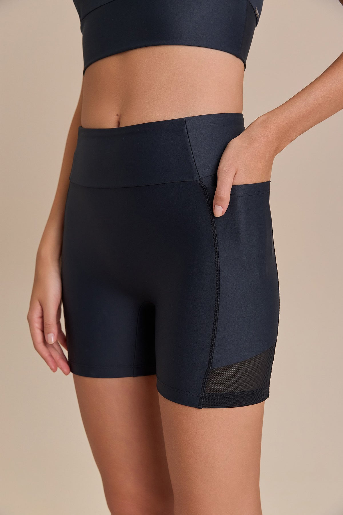 Pocket Upfit Tule Shorts