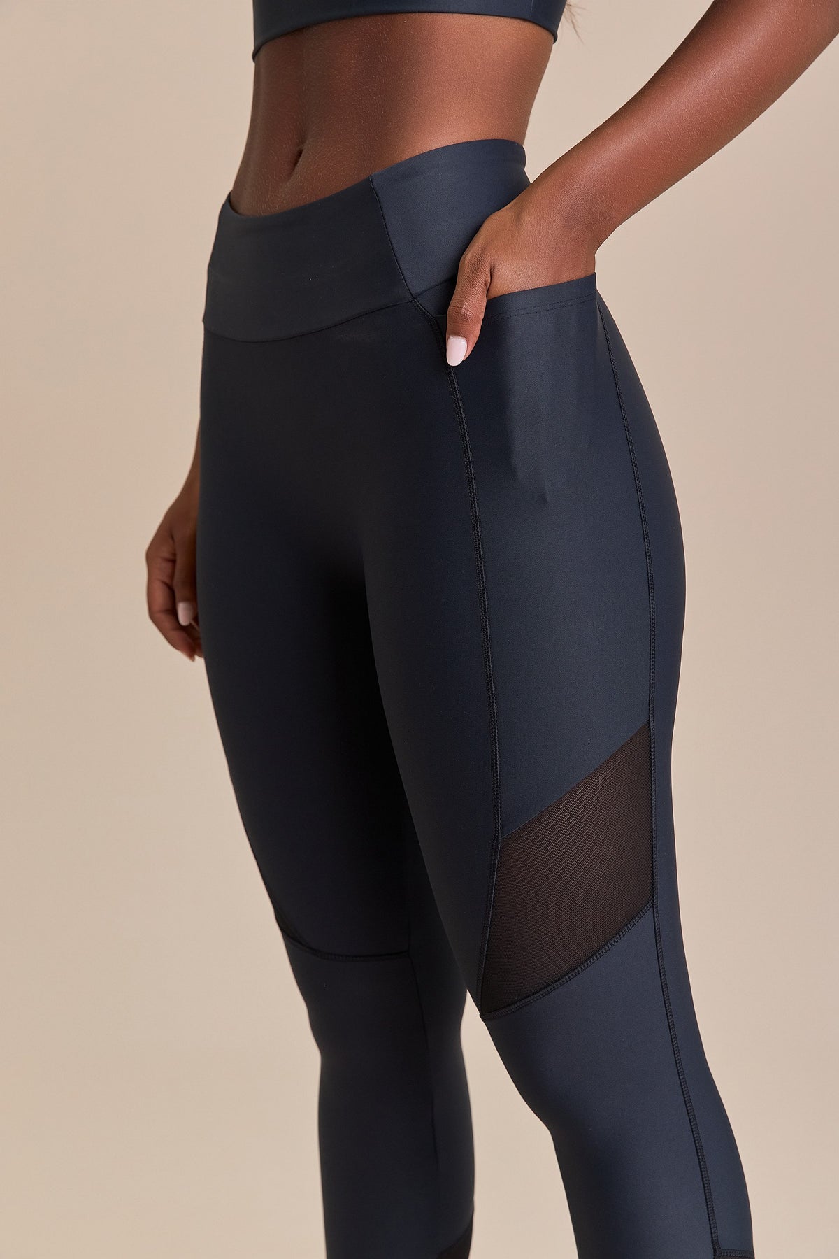 Pocket Upfit Tule Long Leggings