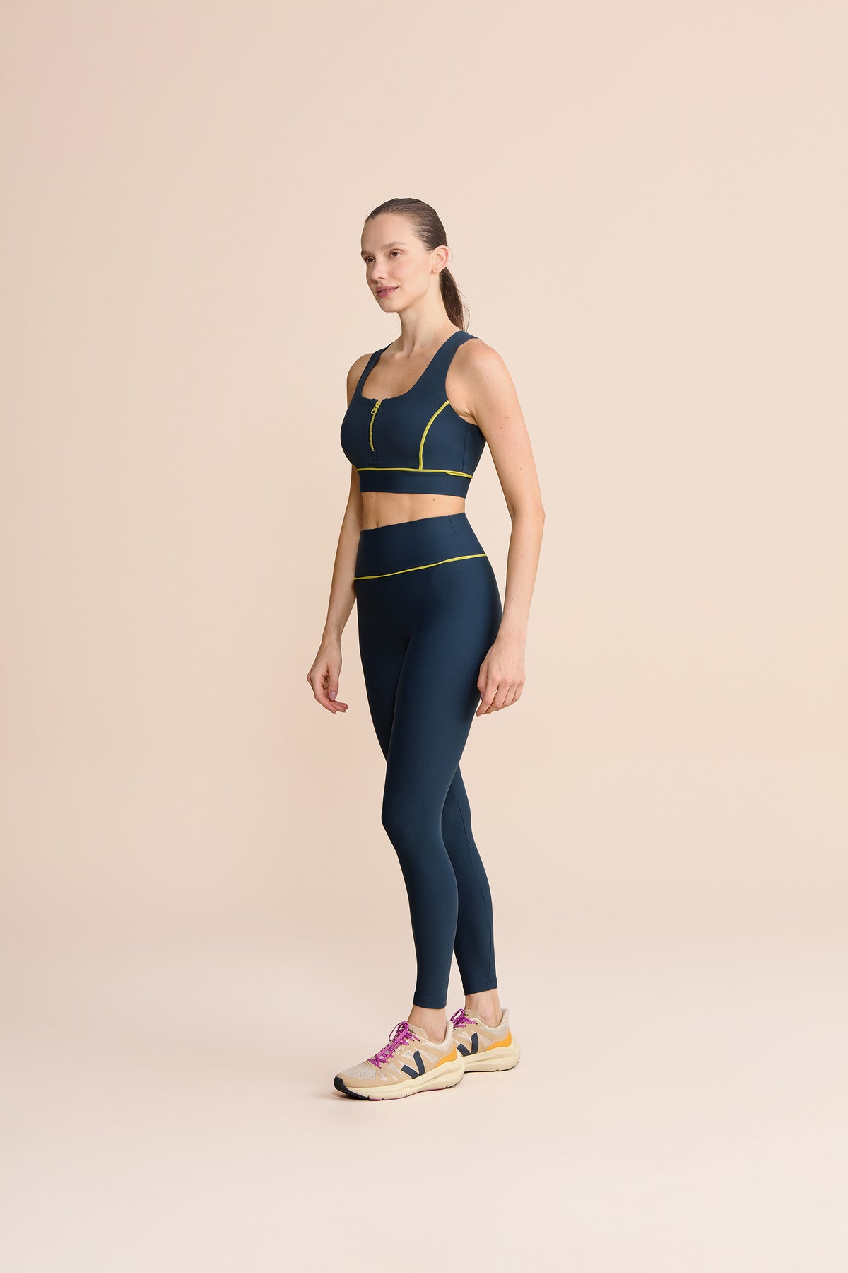 Zip Filete Active® Sports Bra