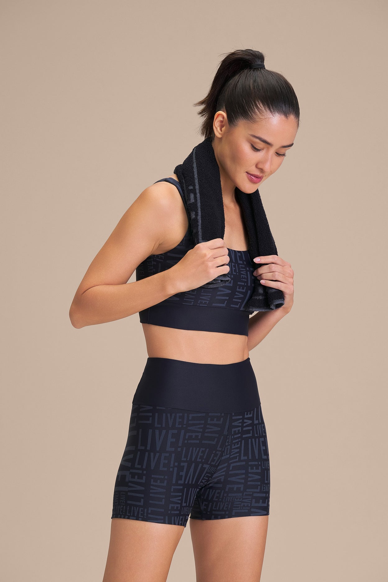 LIVE! Fit Short