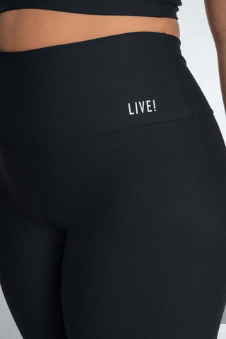 LIVE!+ Essential Active Tight
