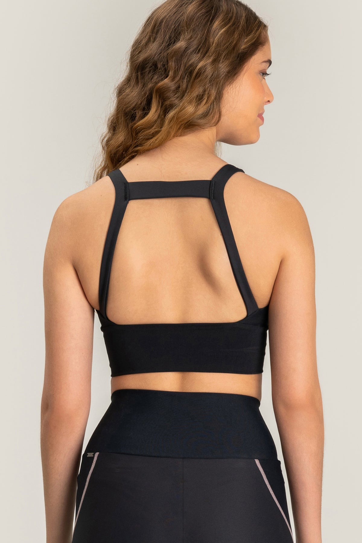 Essential Streamline Top