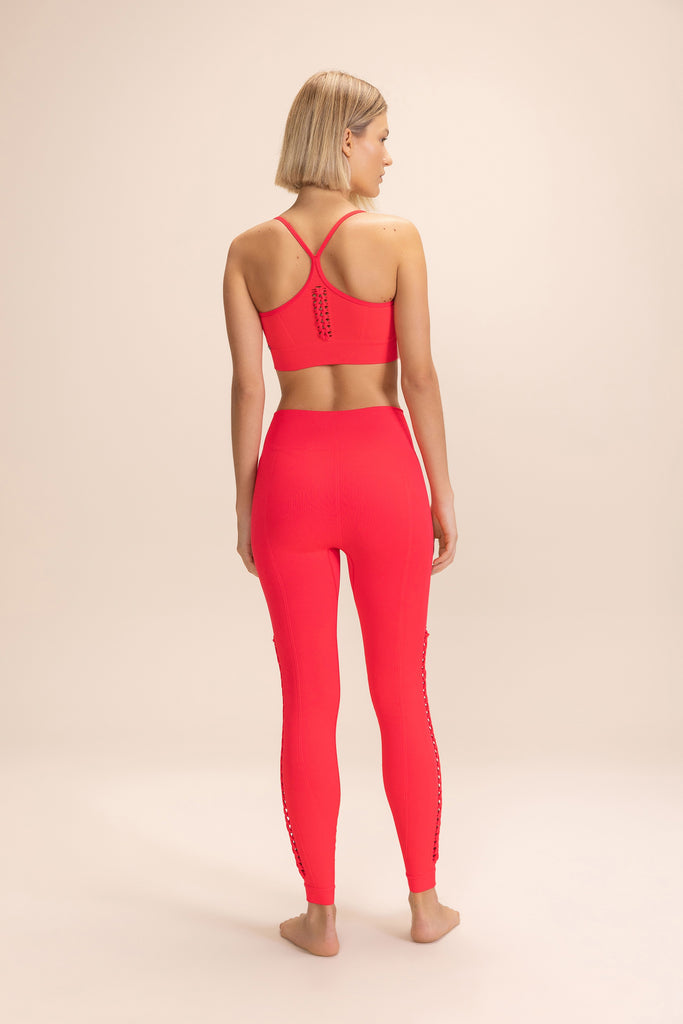 Explore Seamless Sports Bra