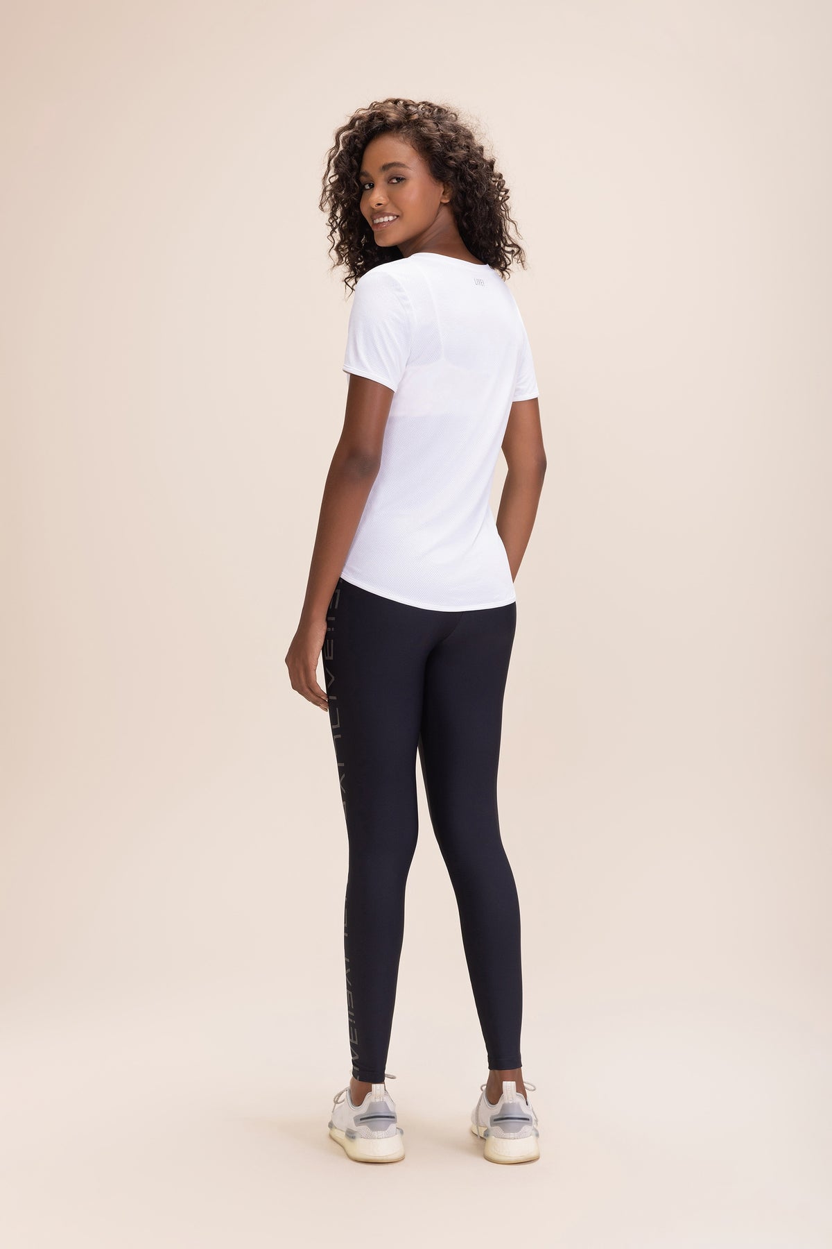 LIVE! Fit Action T-shirt