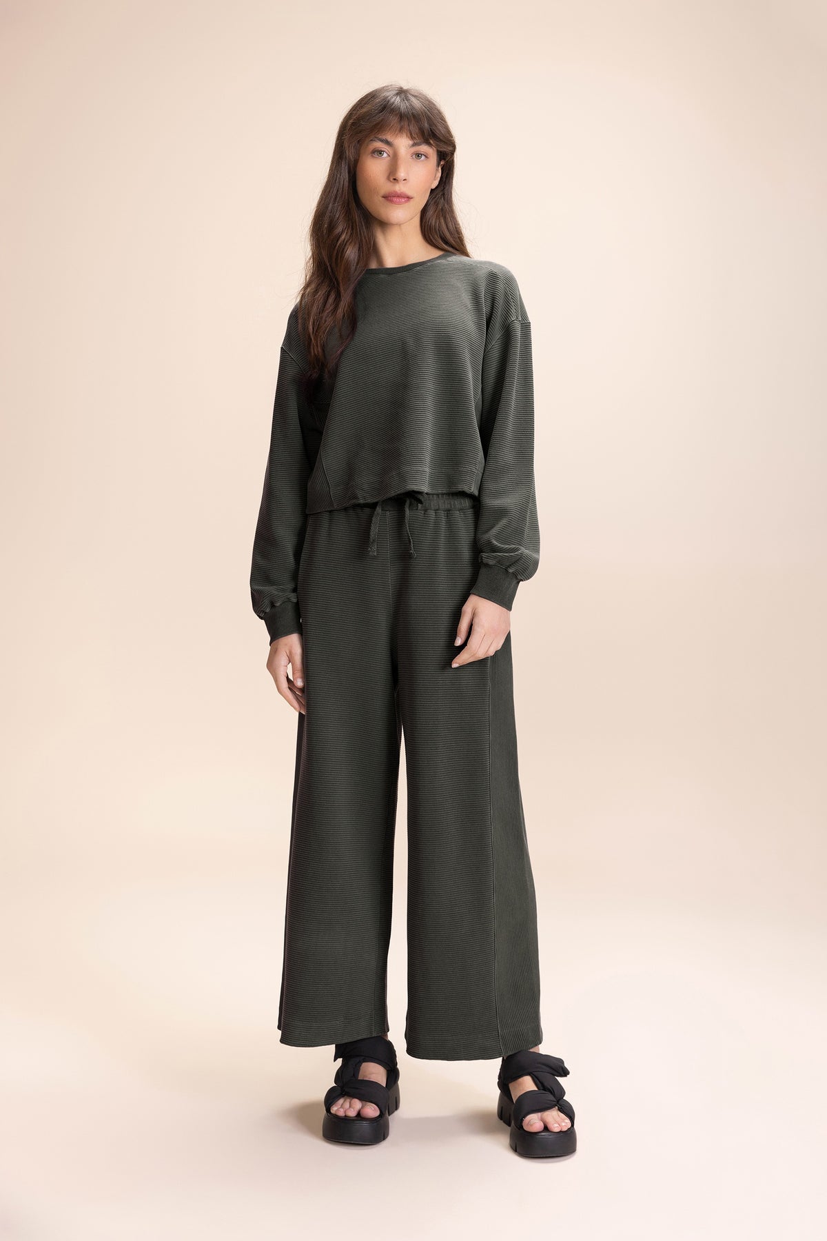 Ribbed Washed Crop Pants