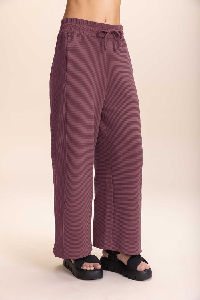 Ribbed Washed Crop Pants