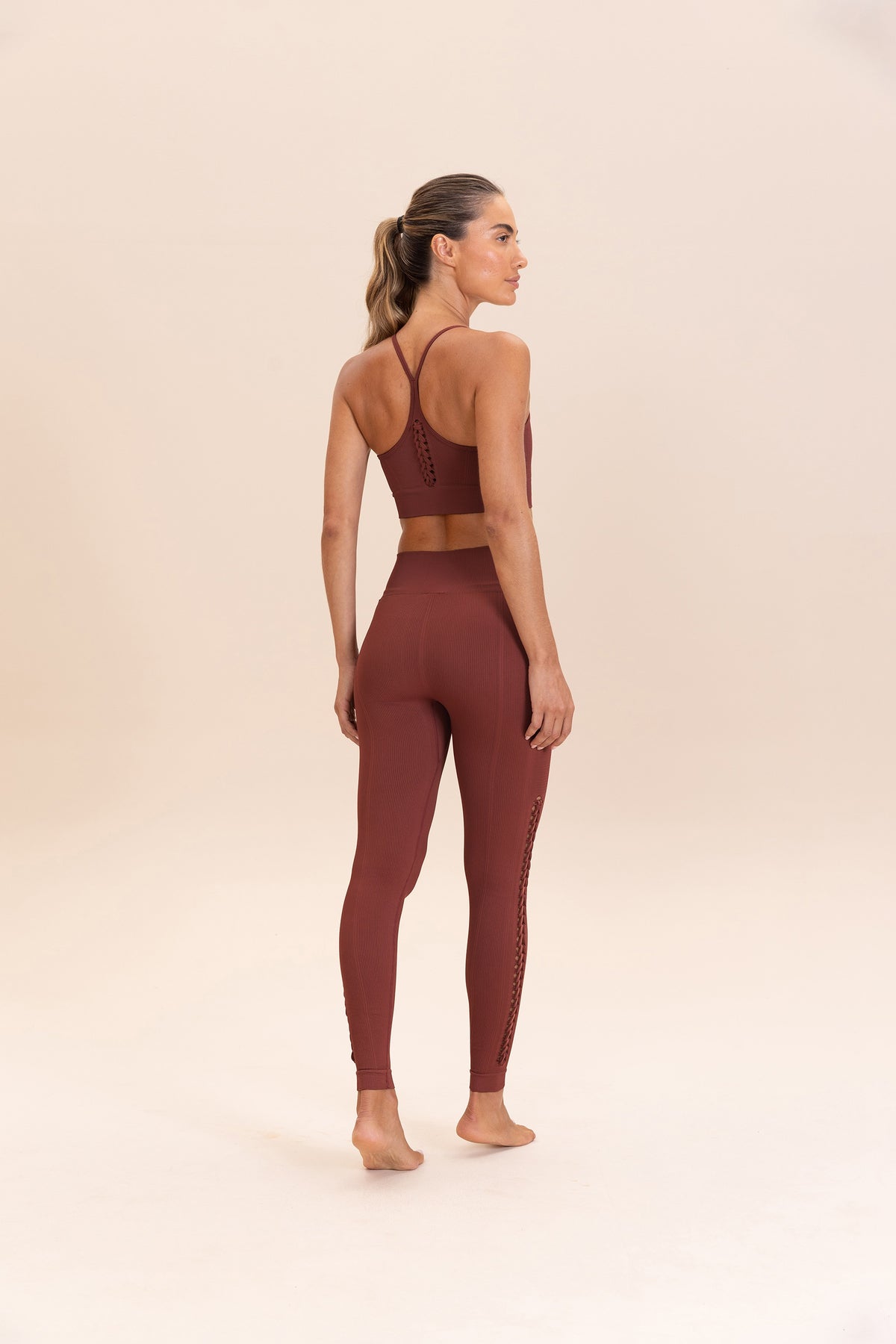 Explore Seamless Sports Bra