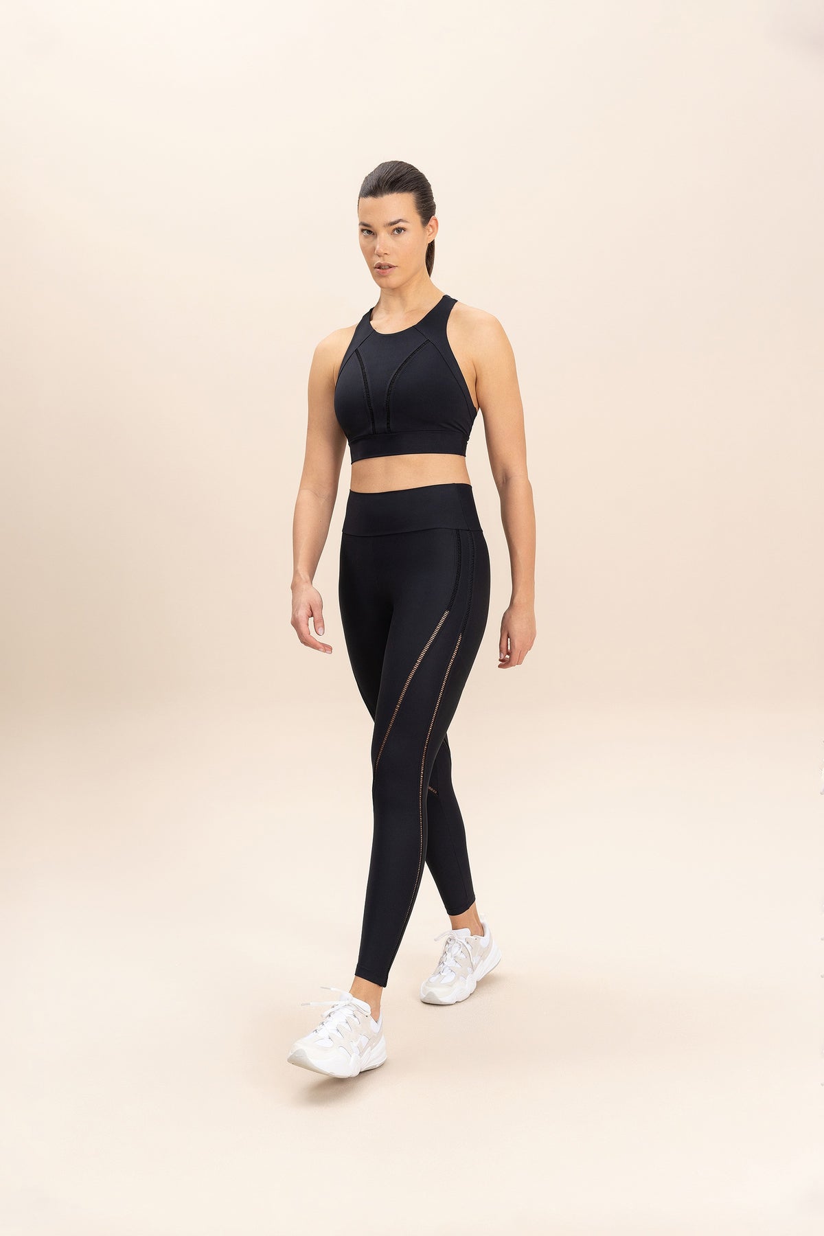 Form Hydefit® Adaptiv Sports Bra