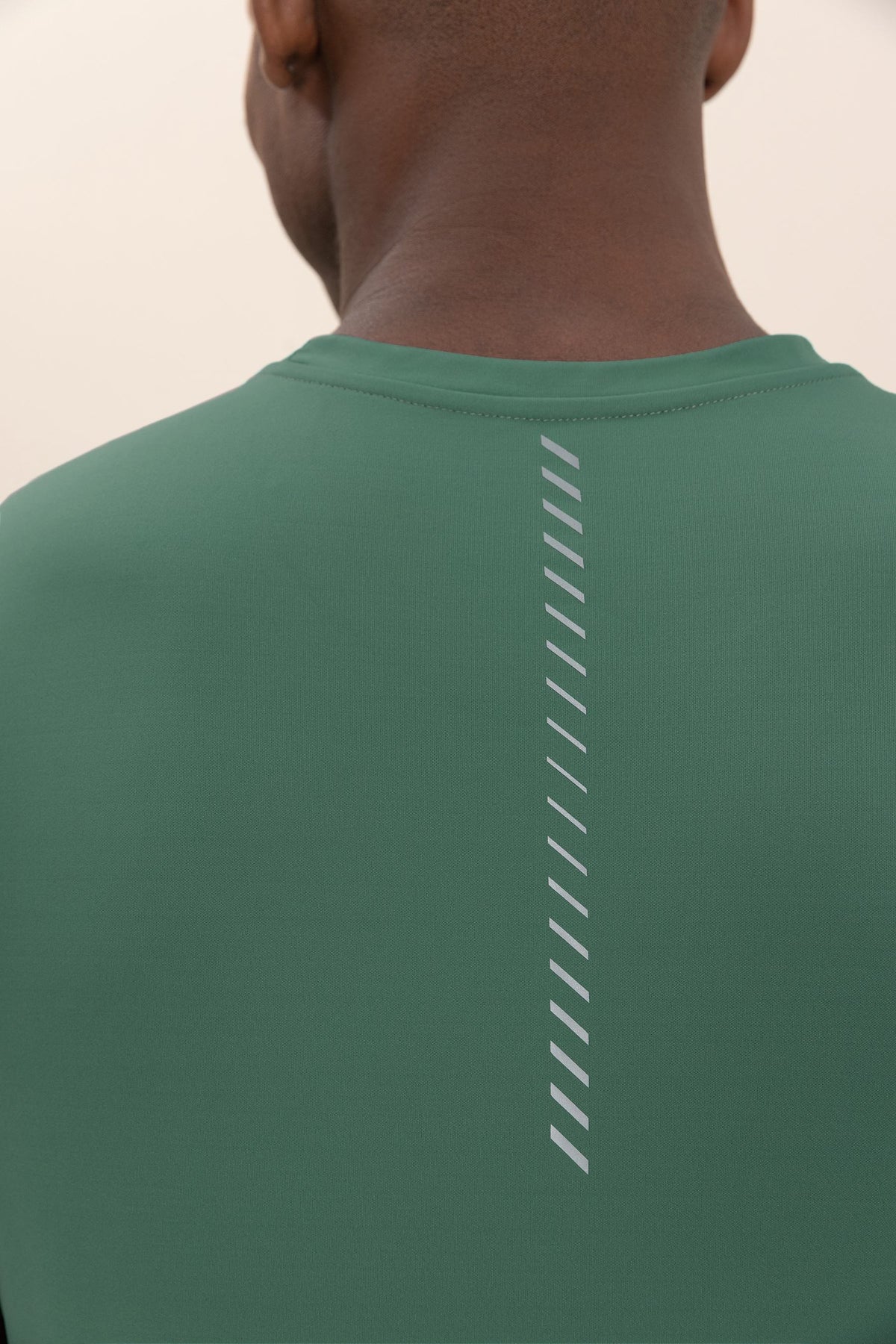 Comfy Link Pea Men Tank Top