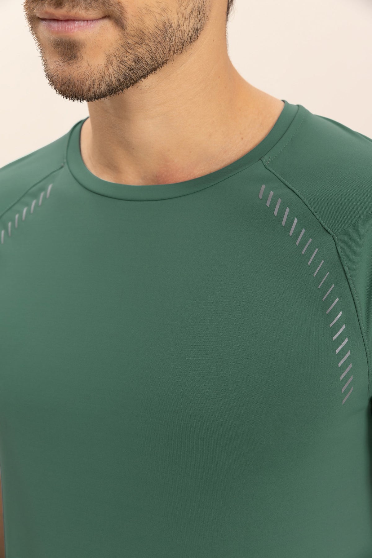 Comfy Raglan Link Pea T-Shirt