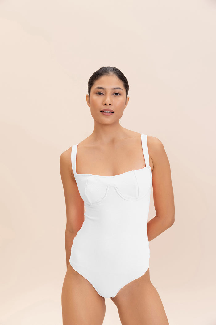 Wavy Slim Delta Wing One-Piece Swimsuit