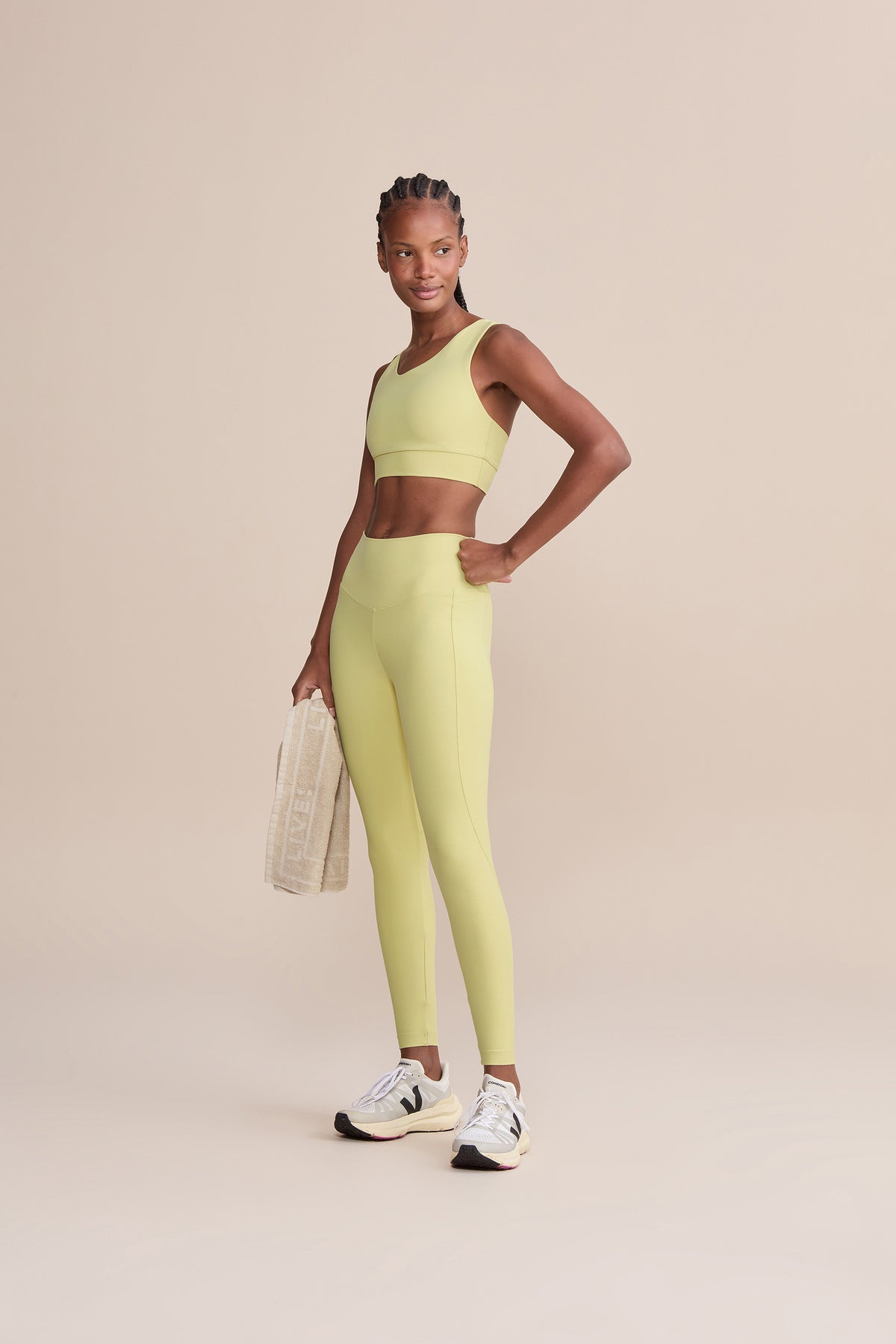 V Pocket Inner Active® Leggings