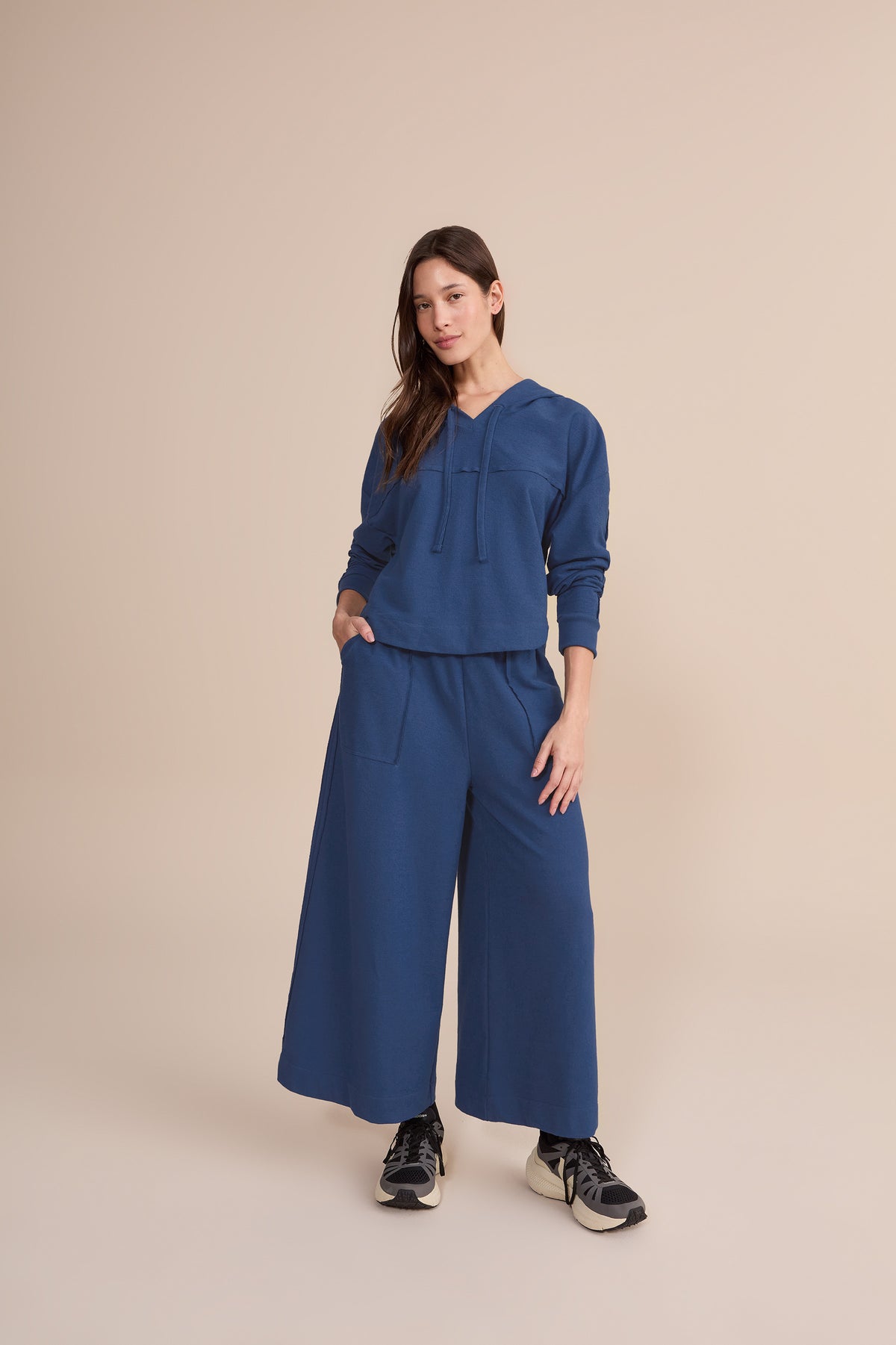 Soft Pure Wide-leg Cropped Pants