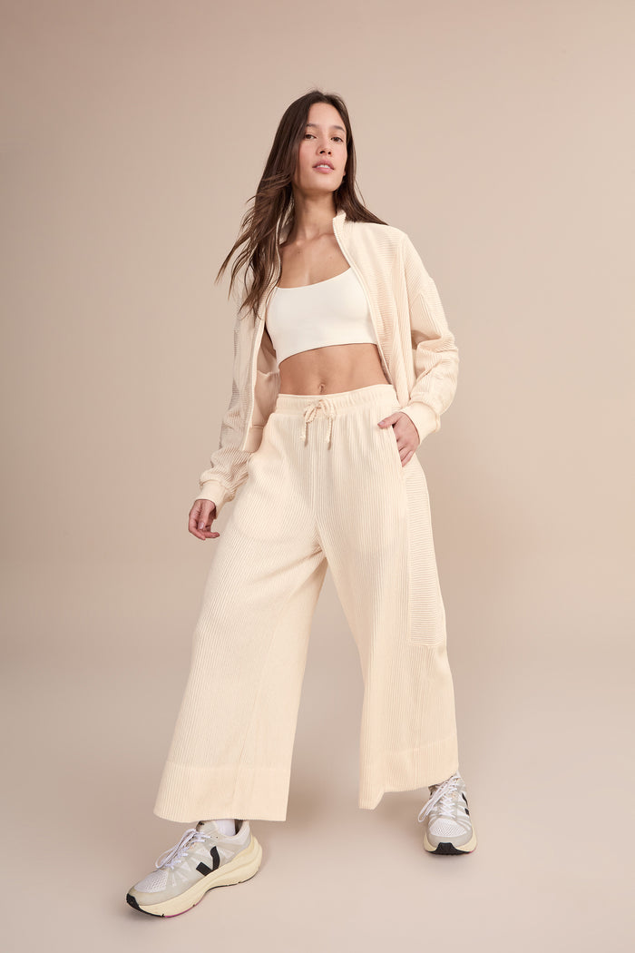 Bold Fleece Straight Pants