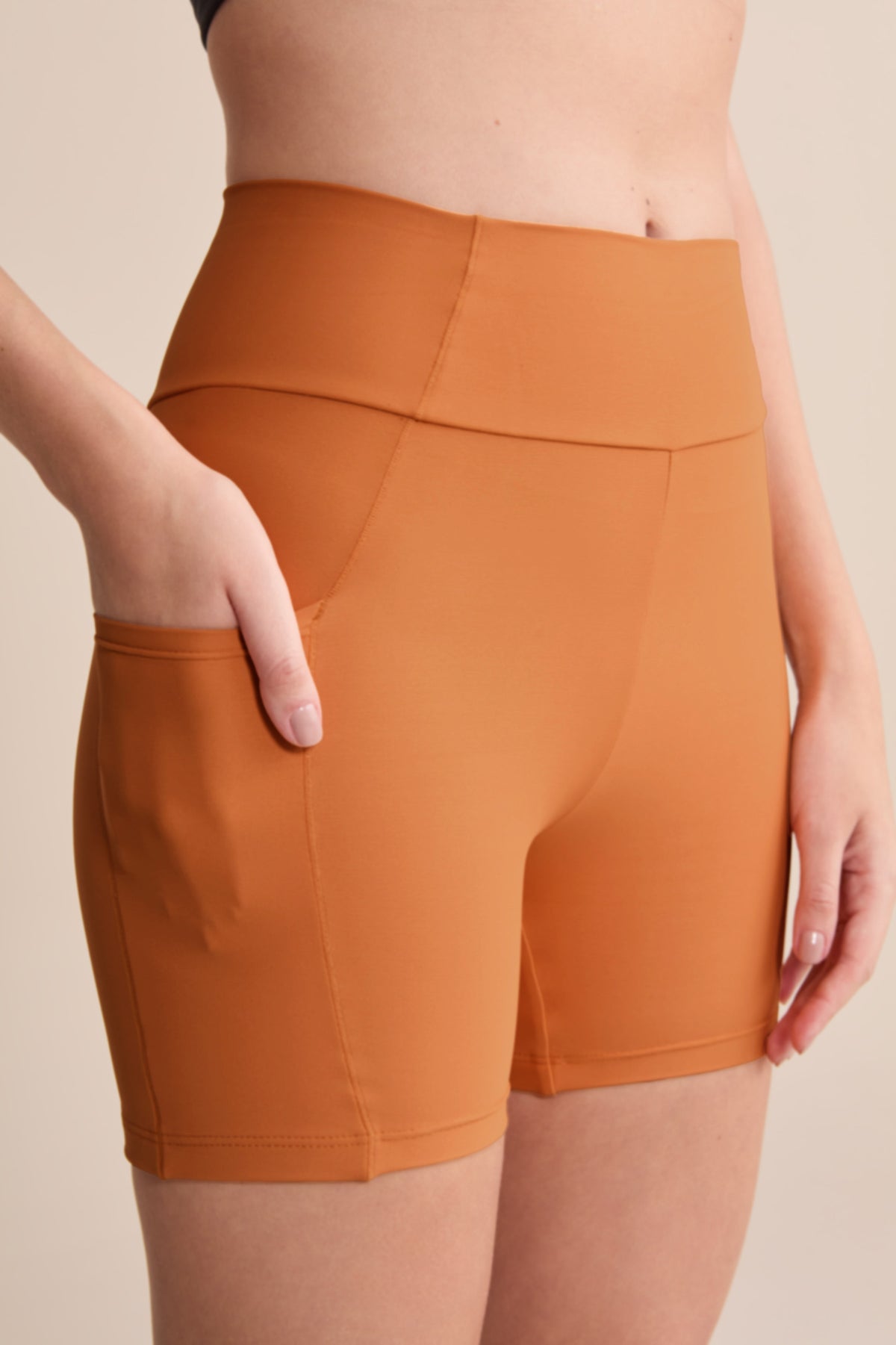V Clash Shorts