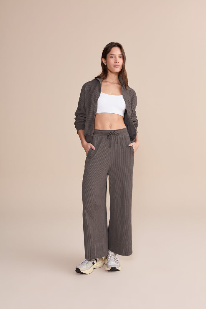 Bold Fleece Straight Pants