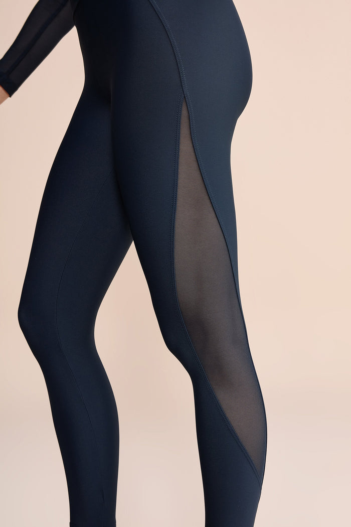 V Tule Core Leggings