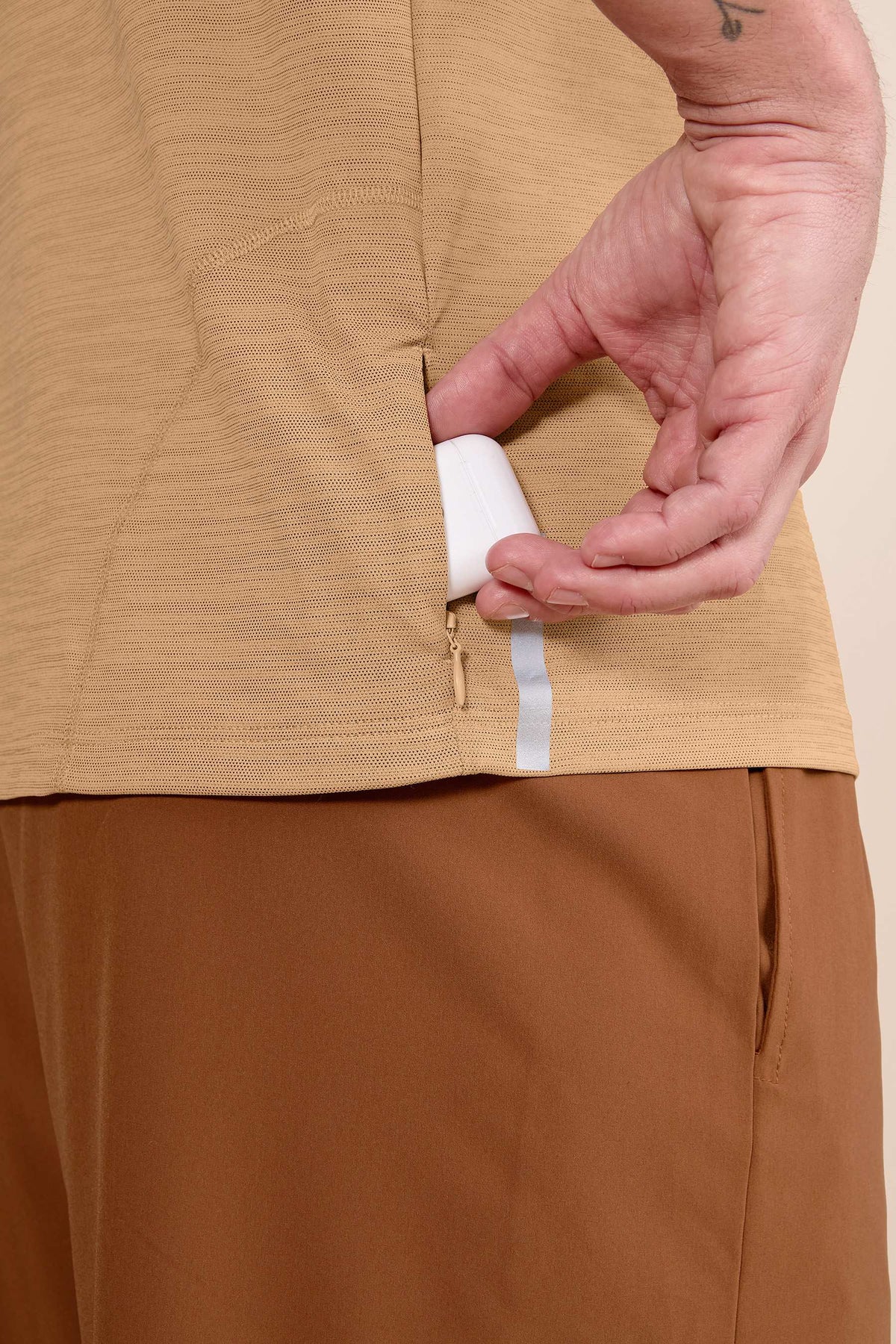 Men's Comfy Pocket Back T-Shirt