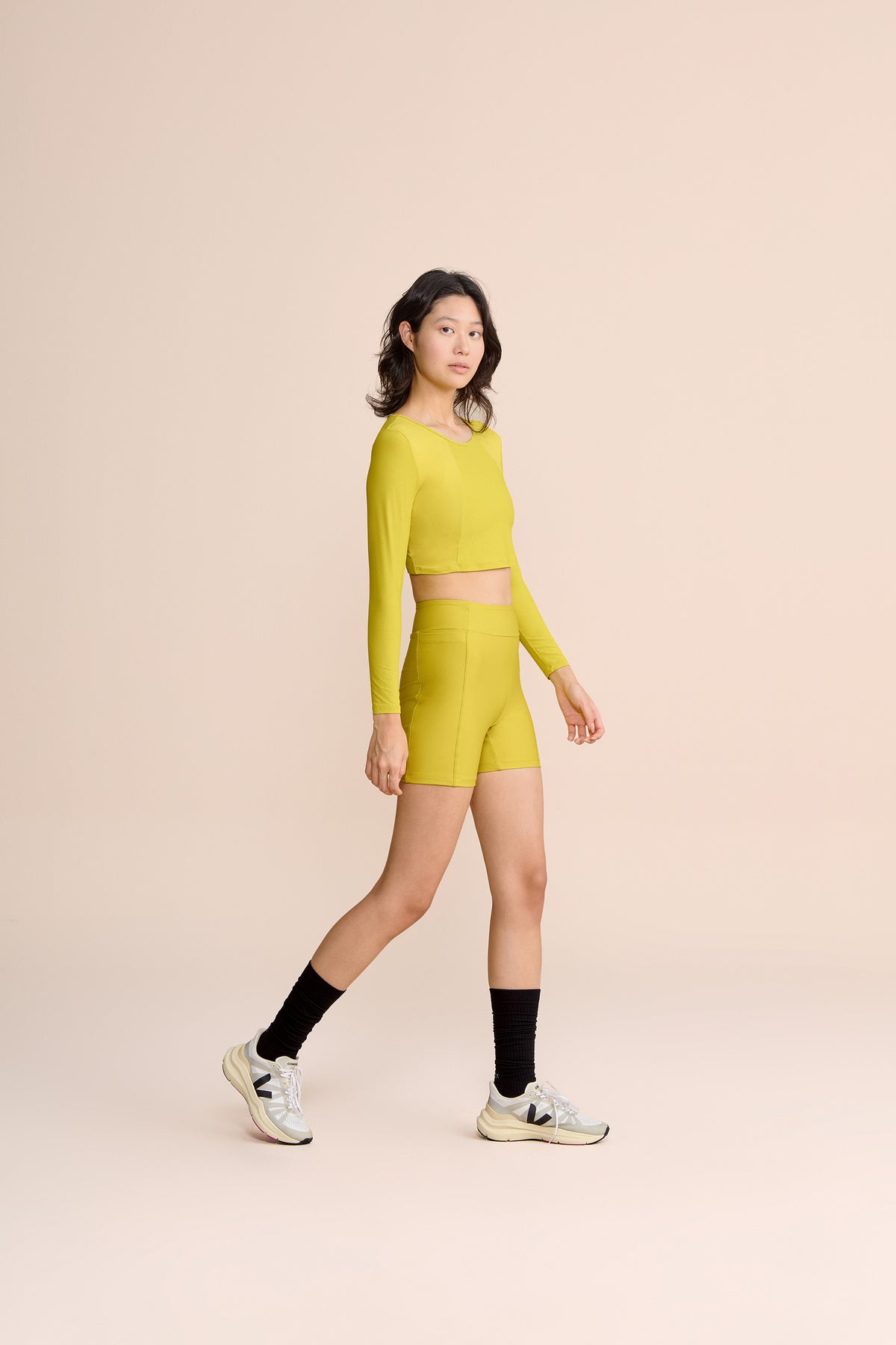 Air Move® Broad Cropped Top