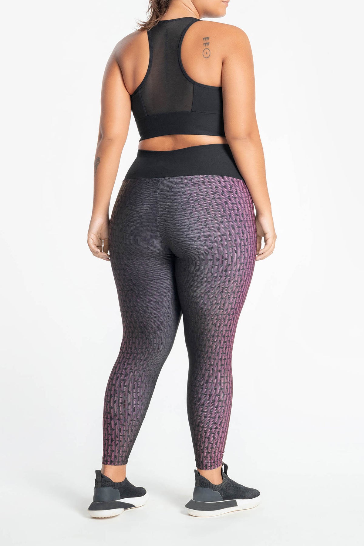 LIVE!+ Essential Fit Racer Top