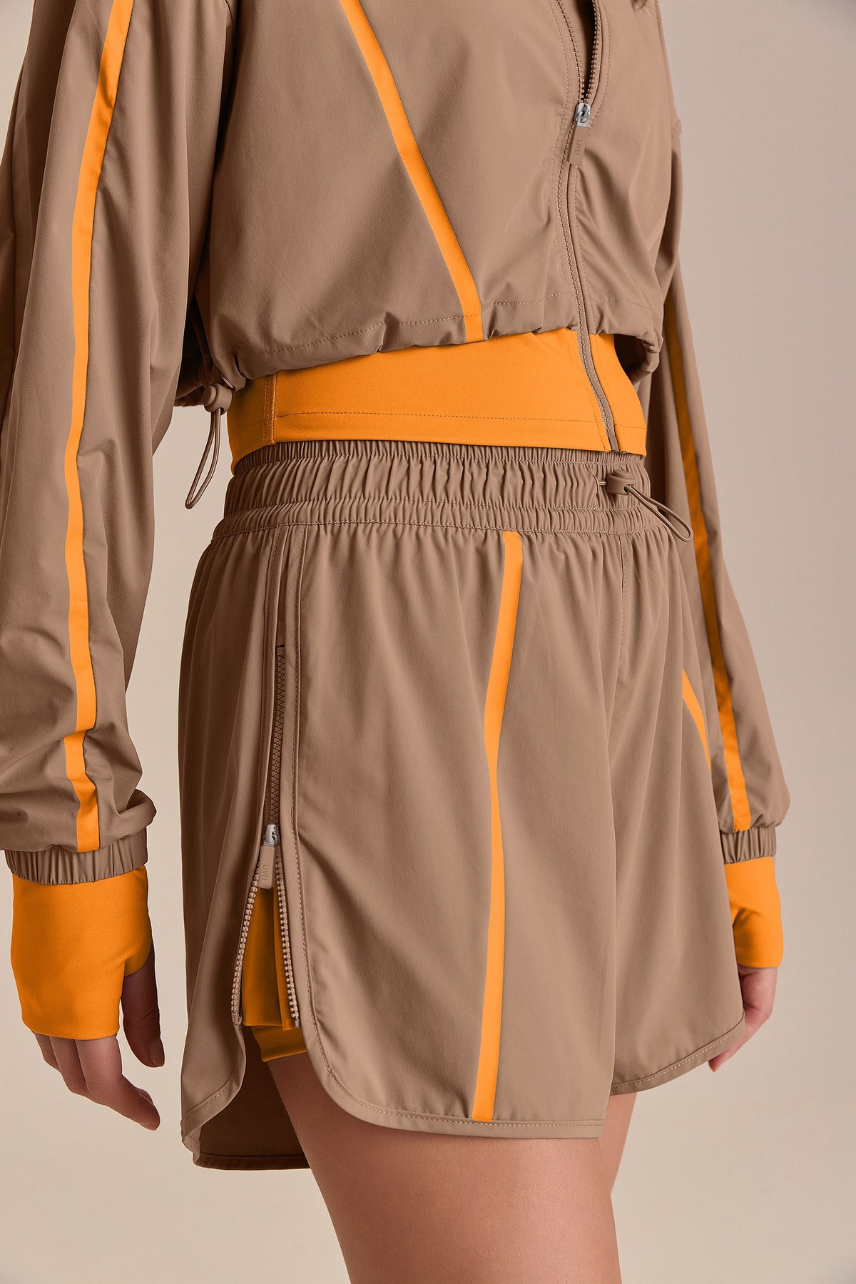 Mix Sportif Contrast Shorts