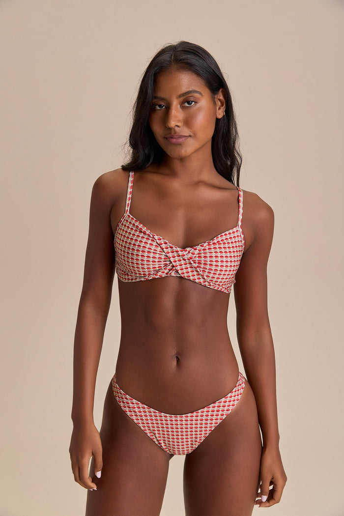 Sand Dunes Twist Bandeu Bikini Top