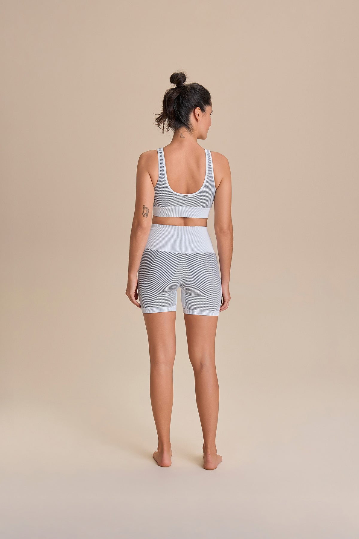 Seamless Diagonal Shorts