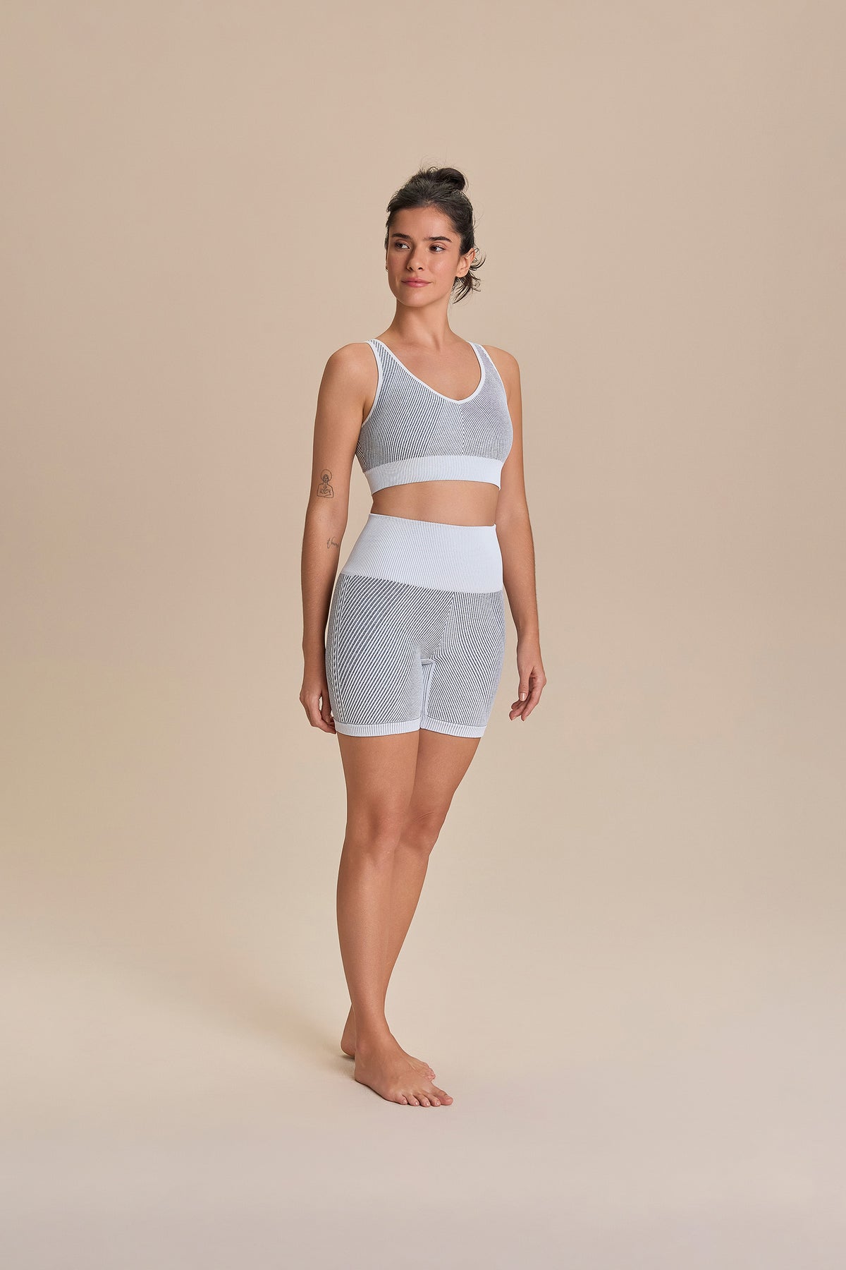 Seamless Diagonal Shorts