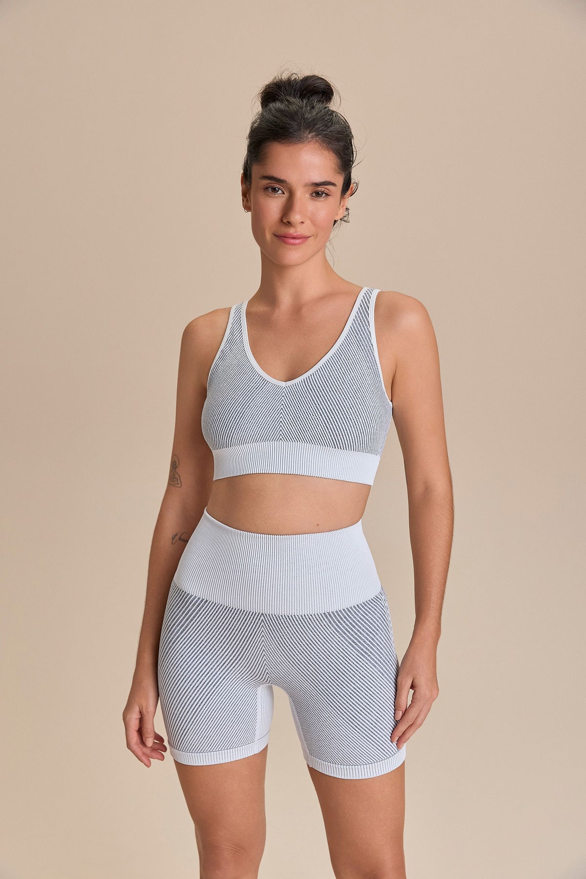 Seamless Diagonal Shorts