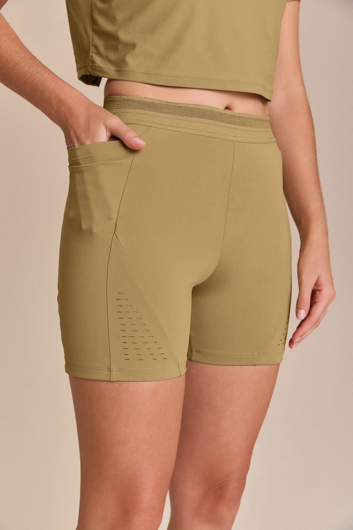 Laser ByNature Shorts
