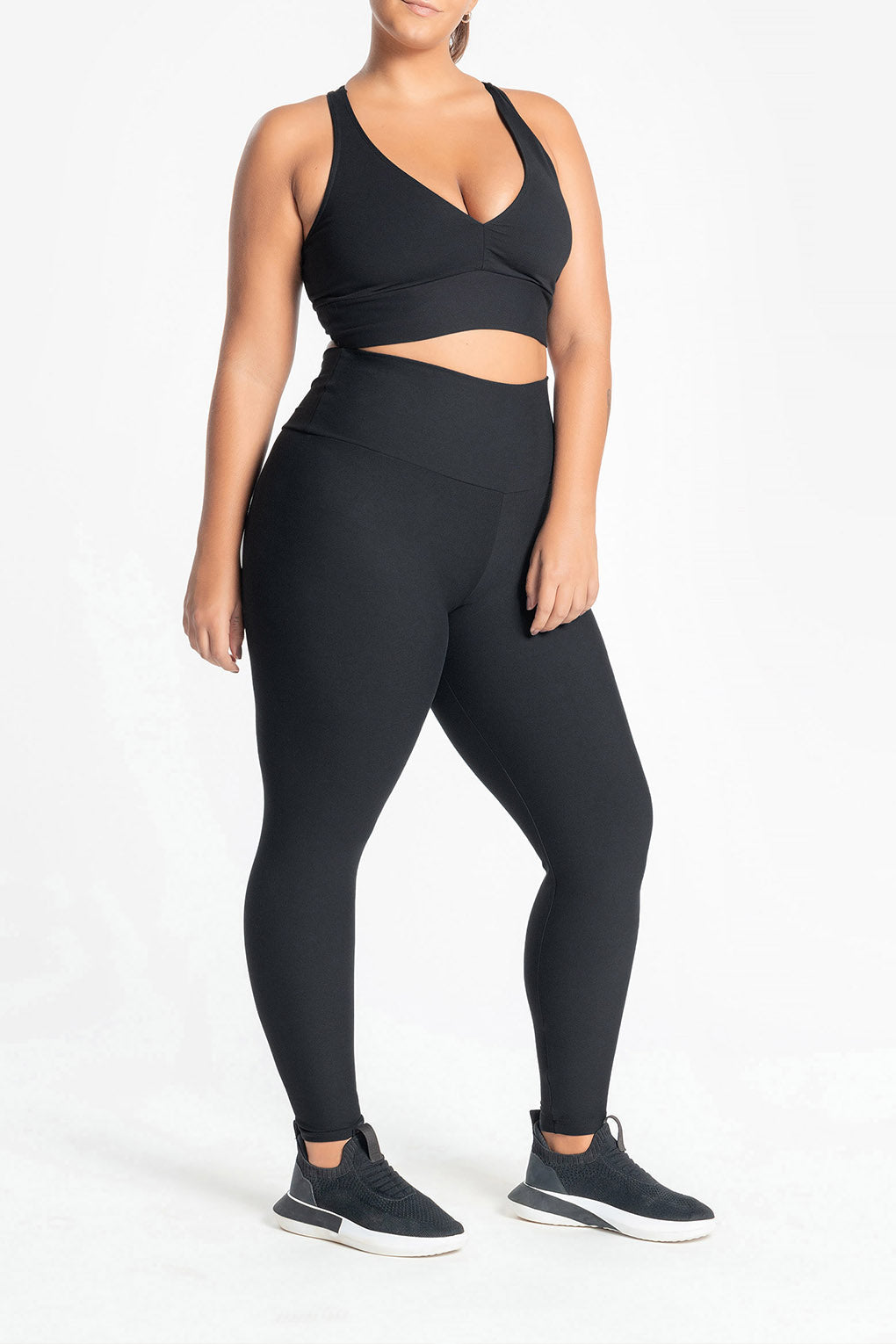LIVE!+ Essential Active Tight