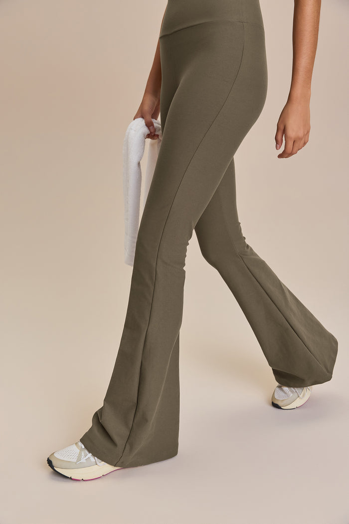 V Active® Flare Leggings