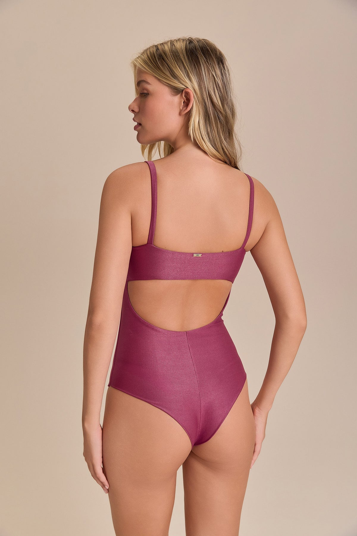 Allure® Adaptiv Bodysuit