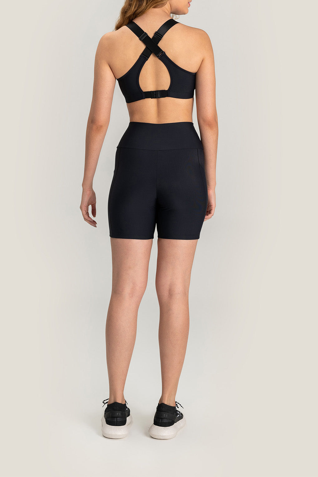 Essential Intense Slim Bermuda