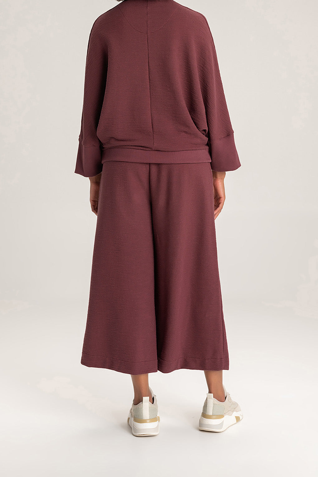 Pixie Cropped Pants