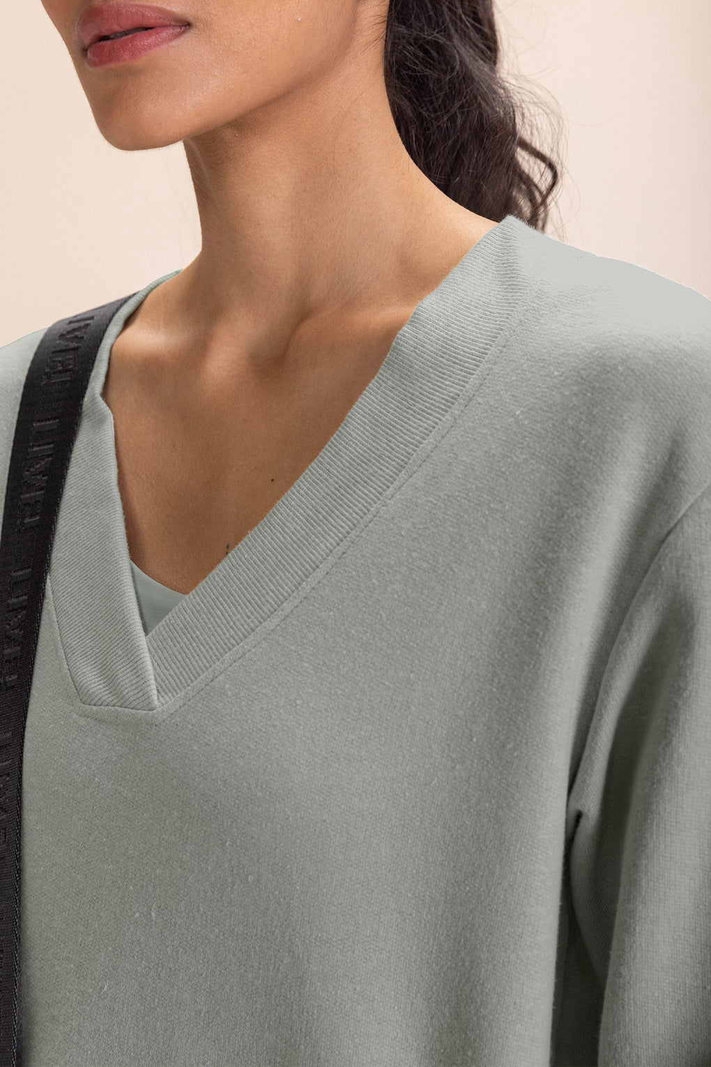 Rino Stone Cropped Sweatshirt