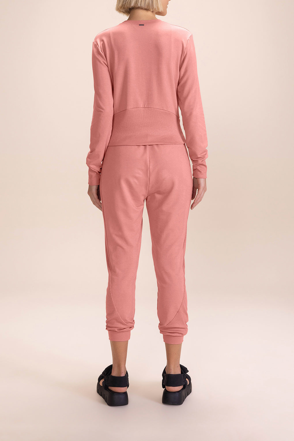 Urban Daily Cropped Sweatshirt