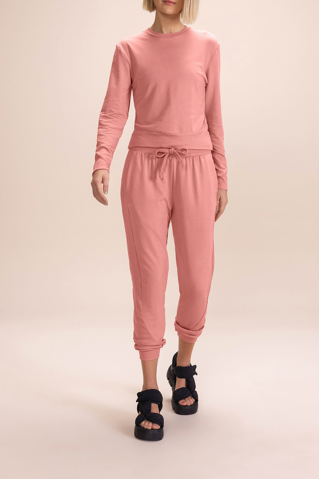 Urban Daily Cropped Sweatshirt