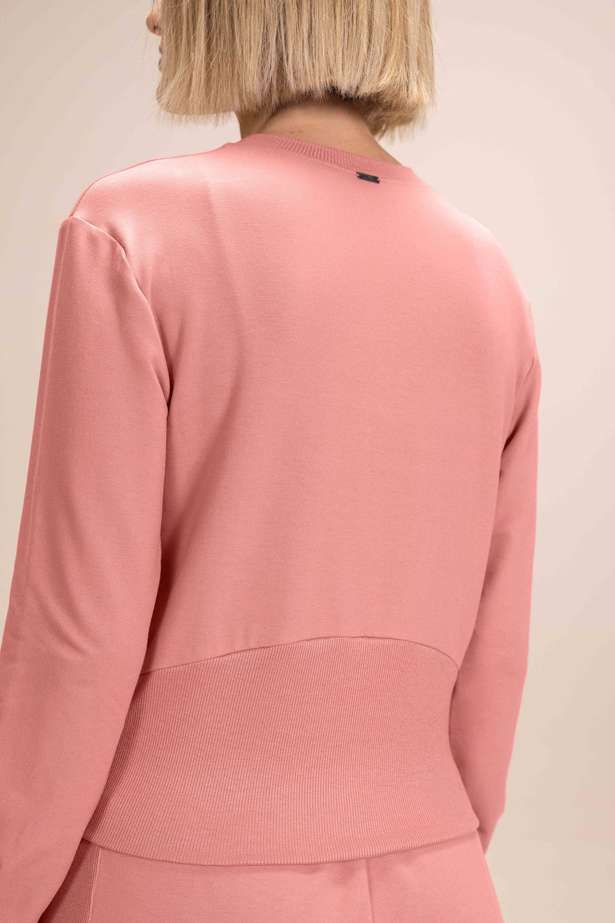 Urban Daily Cropped Sweatshirt