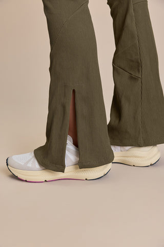 Seamless Knit® Zip Flare Pants