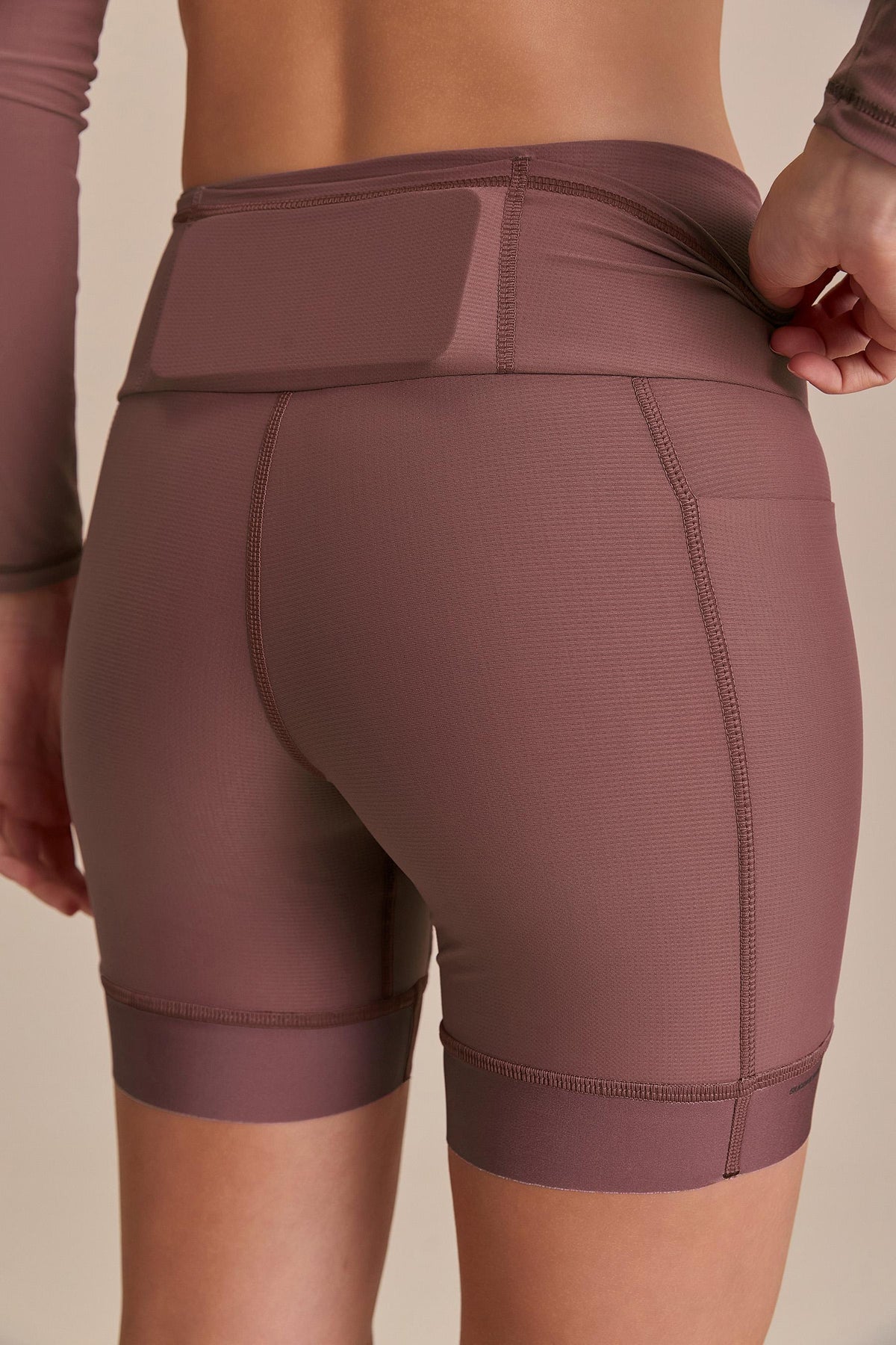 Bermuda Six Pockets Run Speed