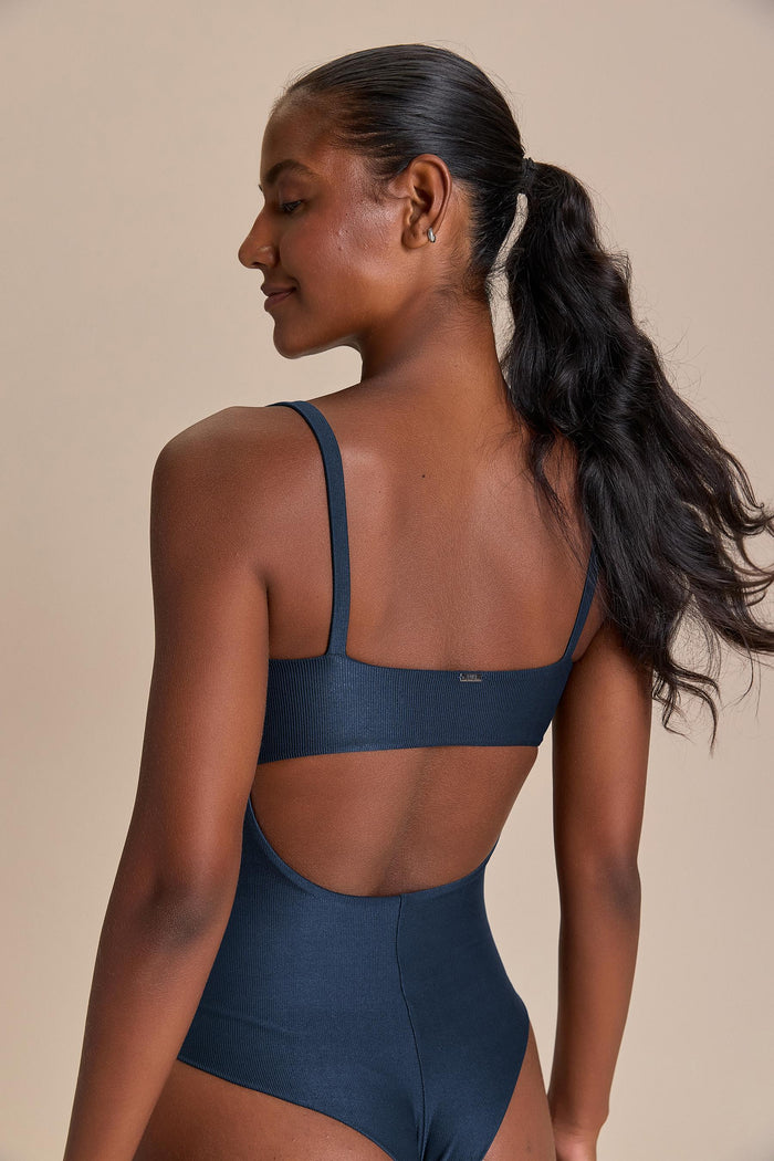 Allure® Adaptiv Bodysuit