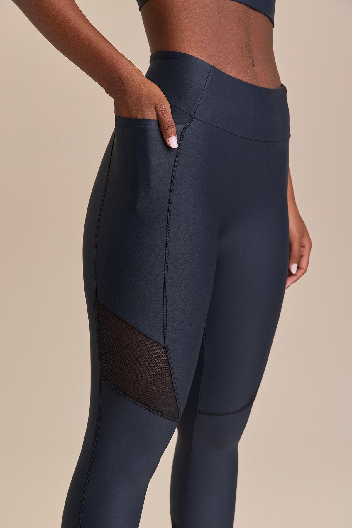 Pocket Upfit Tule Long Leggings