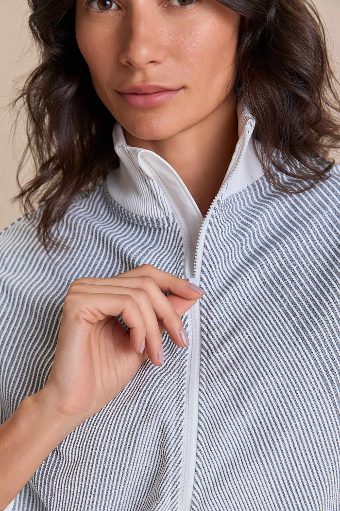 Seamless Diagonal Jacket